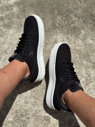 Tênis Nike Air Force - Cadarço Trançado