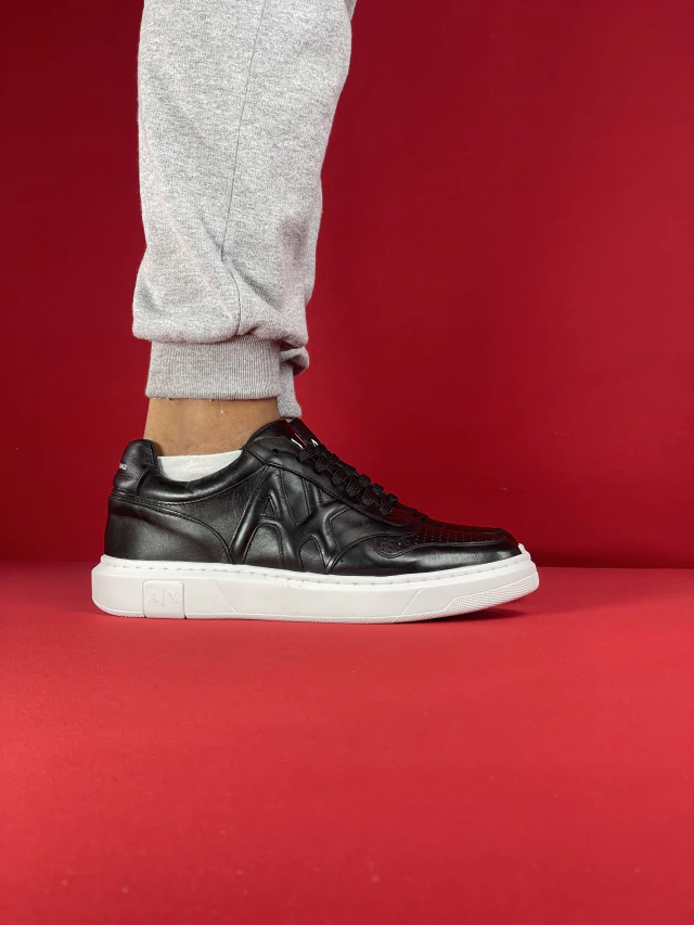 Tênis Armani preto sola branco2.0 nacional premium