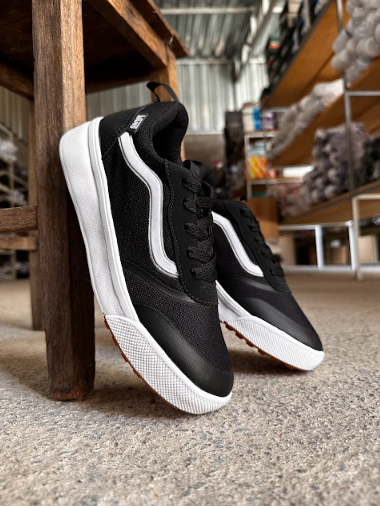 Tênis Vans Ultraranger