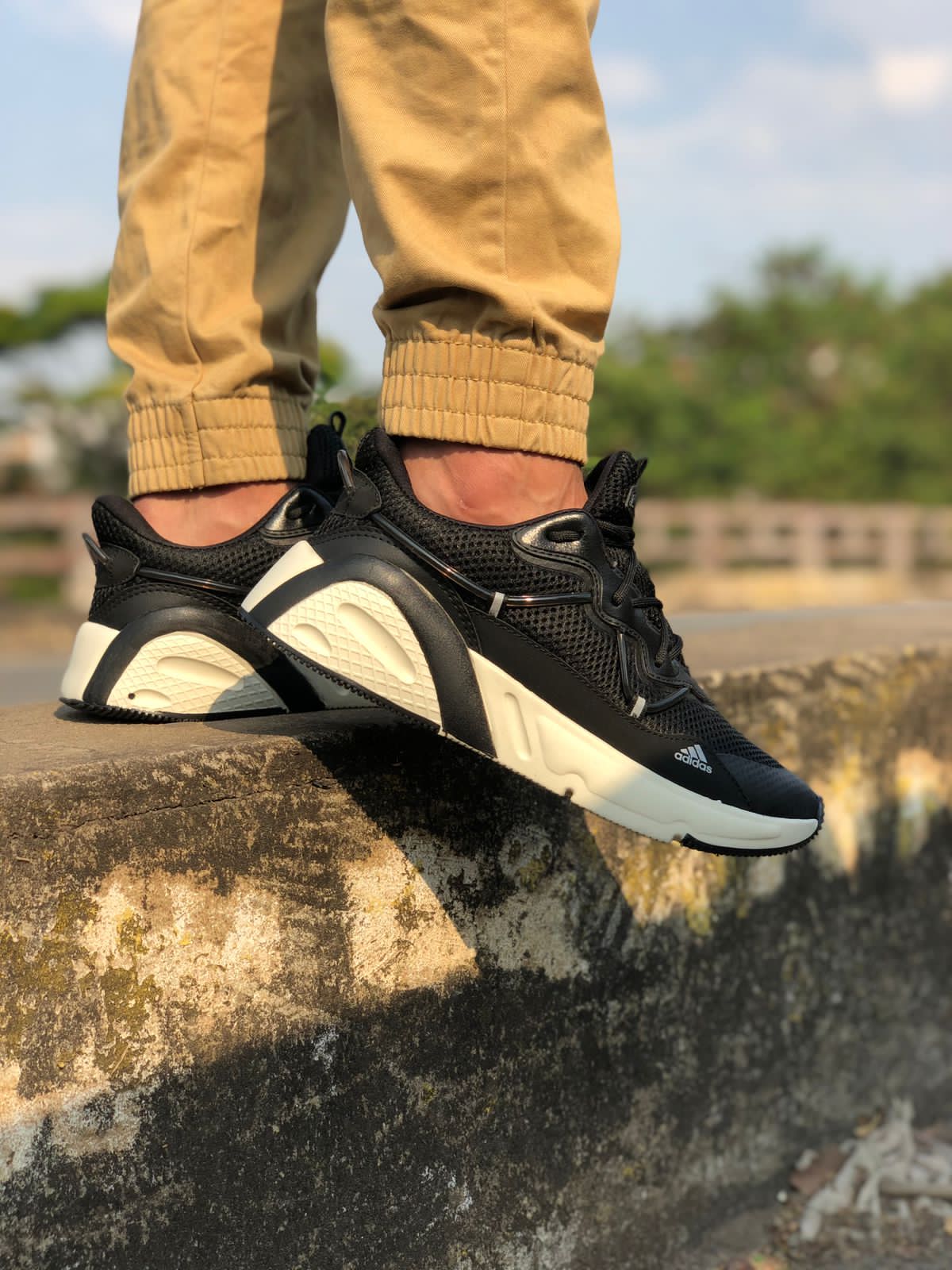 Tênis Adidas Lxcon Refletivo