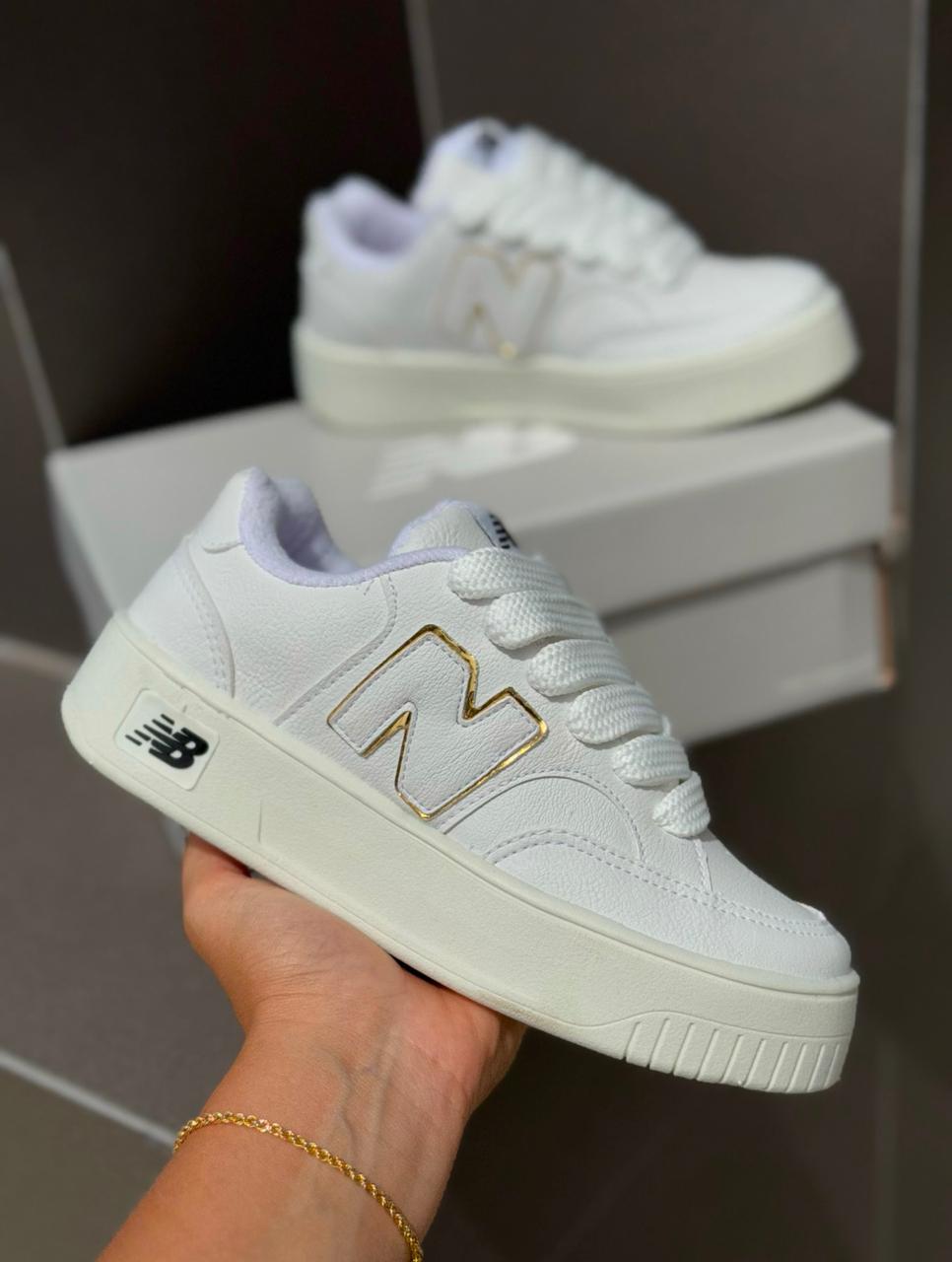 Tênis New Balance CT303