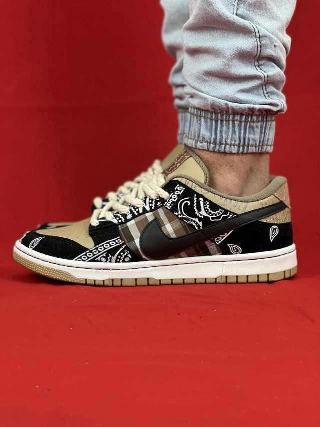 TENIS NIKE TRAVIS SCOTT DUNK LOW