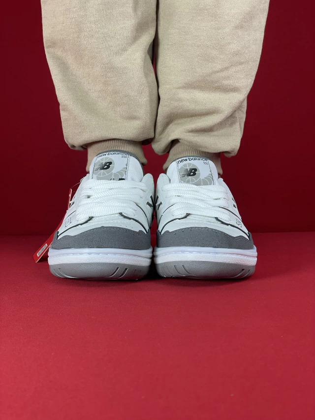 TENIS NEW BALANCE 550 BRANCO C/ AZUL