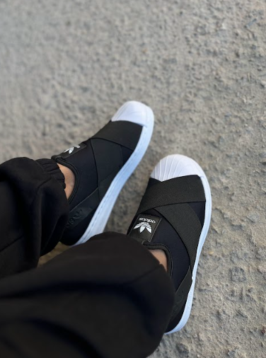 Tênis Adidas Slip On